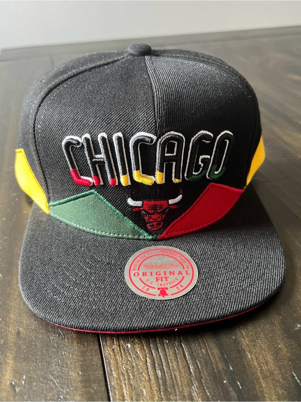 Men's Mitchell & Ness Chicago Bulls Black
History Month (BHM) Crown Snapback Hat